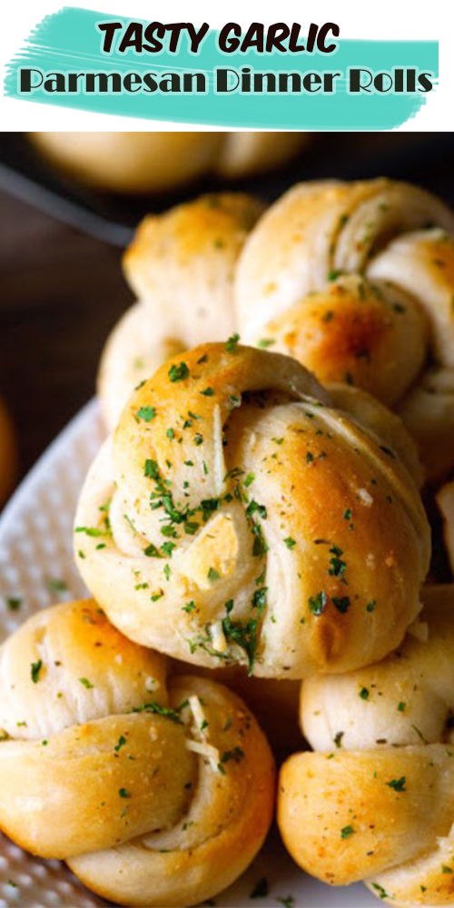 Tasty Garlic Parmesan Dinner Rolls